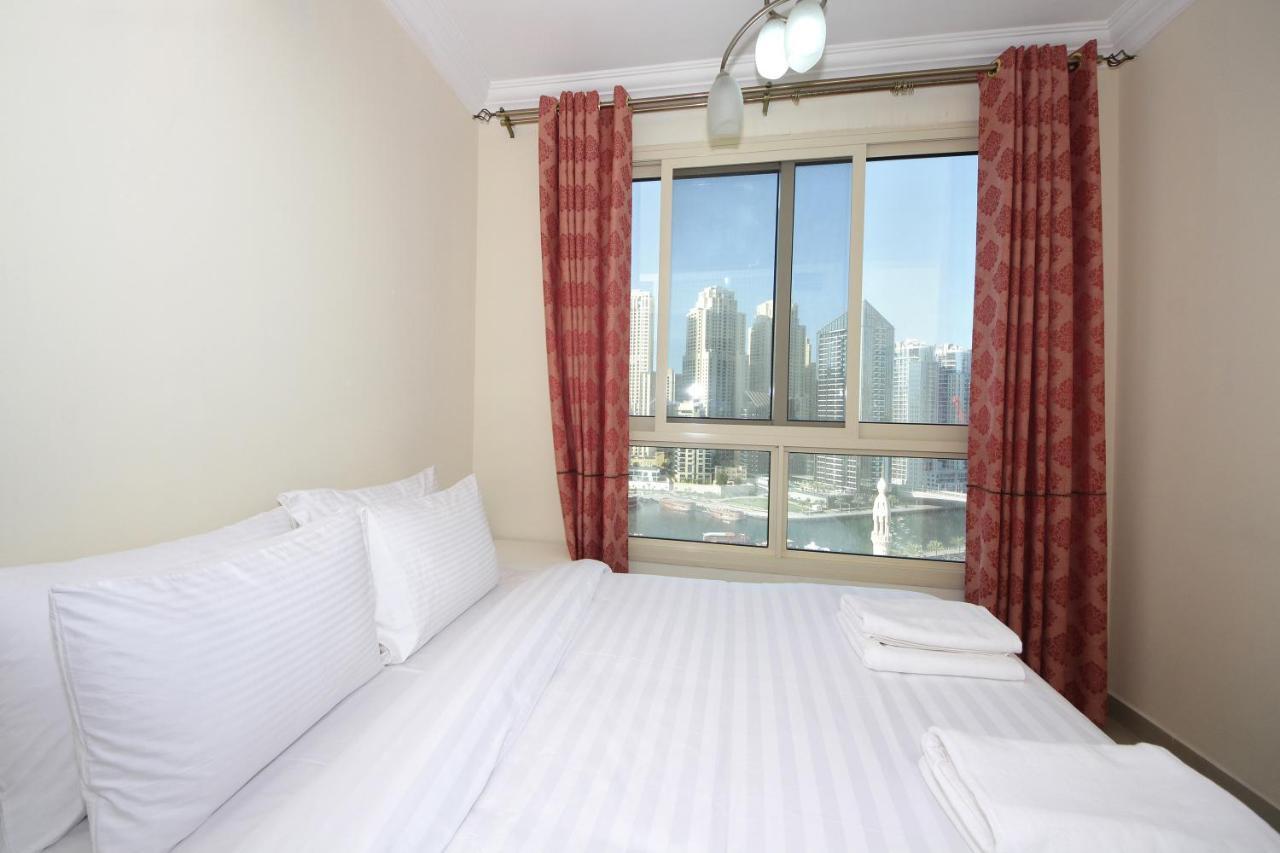 Signature Holiday Homes- Manchester Tower 1 Bedroom Apartment,Dubai Marina Buitenkant foto